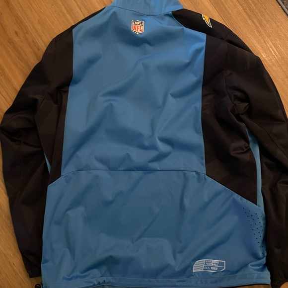 Chargers Long- Sleeve Size XL On the field - Picture 4 of 5